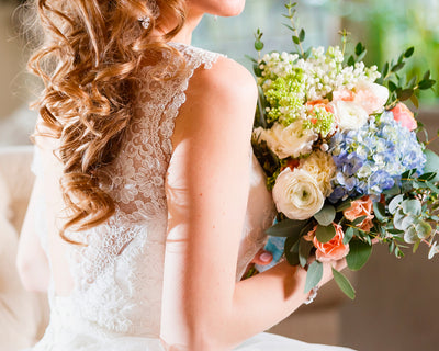 How to choose the perfect wedding bouquet