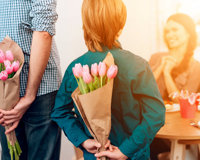Do we need a specific and appropriate moment to give flowers?