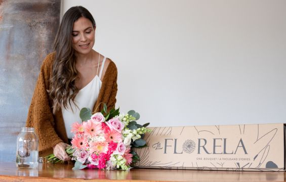 Fantasy Rose Bouquet" Unique" - La Florela