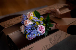 I just receive my wedding bouquet of flowers! - La Florela