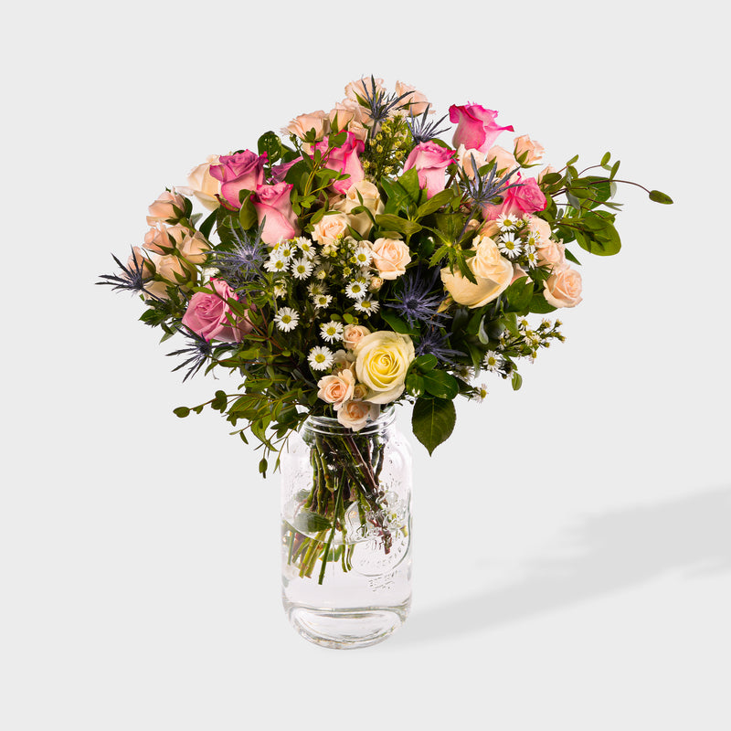 Charming Rose Bouquet - La Florela